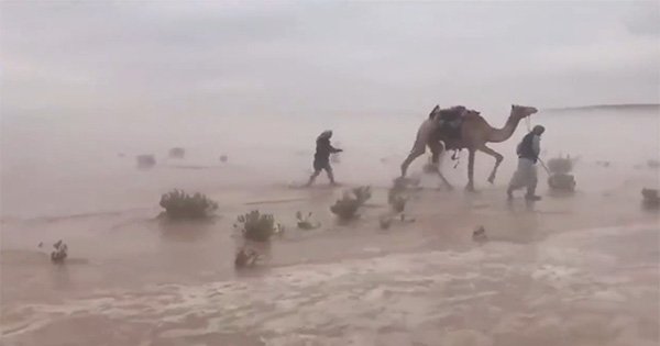 น้ำท่วมทะเลทรายซาอุฯ ดับ 35 ศพ