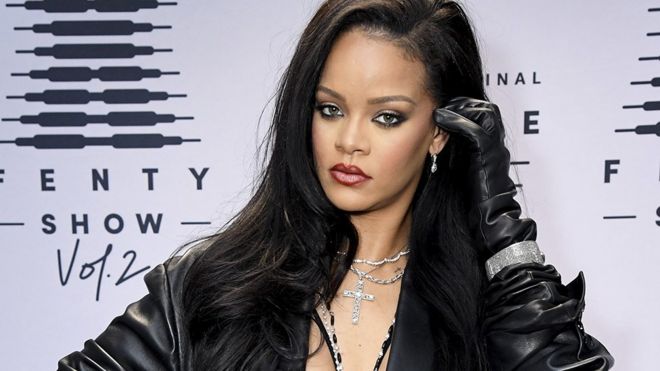 Rihanna เจอดราม่า นำคำสอนอิสลามมิกซ์เป็นเพลง