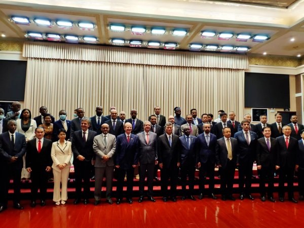 นักทูต 30 ประเทศมุสลิมเยือนเขตซินเจียง