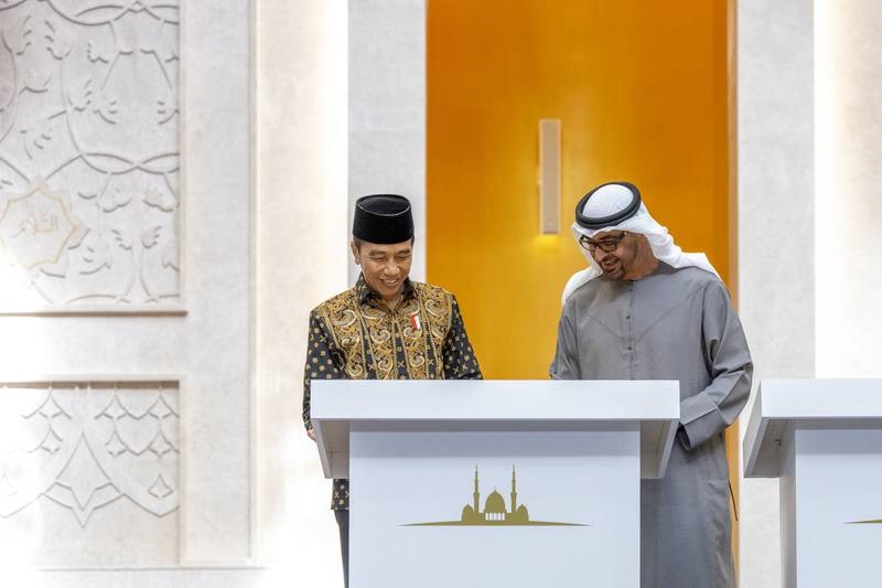 ปธน.เอมิเรตส์ร่วมพิธีเปิด มัสยิดหลวง Sheikh Zayed อินโดนีเซีย