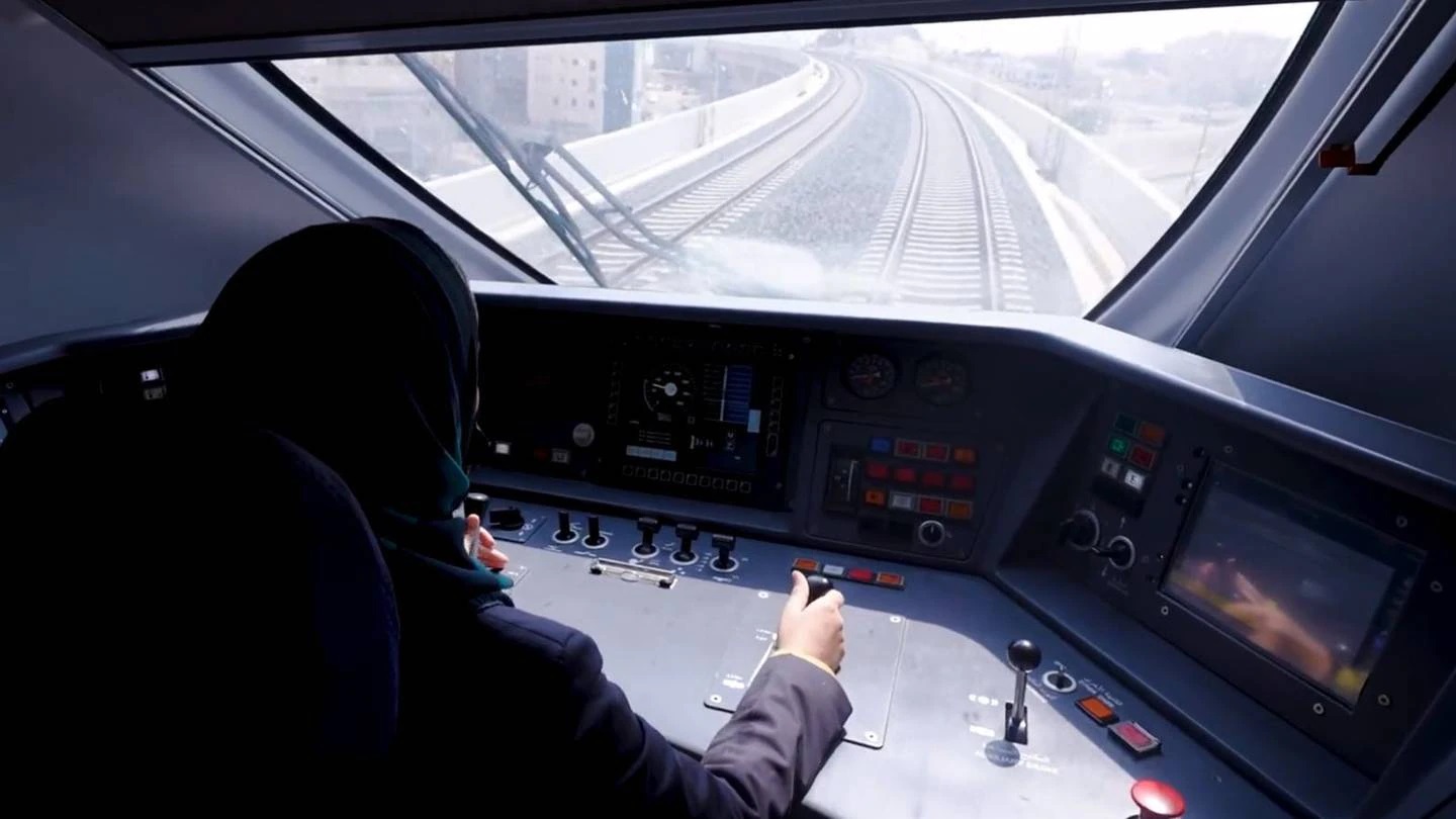 ซาอุฯฝึกขับรถไฟหญิงรุ่นแรกสำเร็จกว่า 30 คน