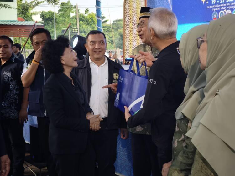 พิพัฒน์ ชื่นชมจัดงานเมาลิดกลางสุราษฎร์ ทุกฝ่ายร่วมมืออย่างดี สะท้อนพลังศรัทธาที่เข็มแข็ง