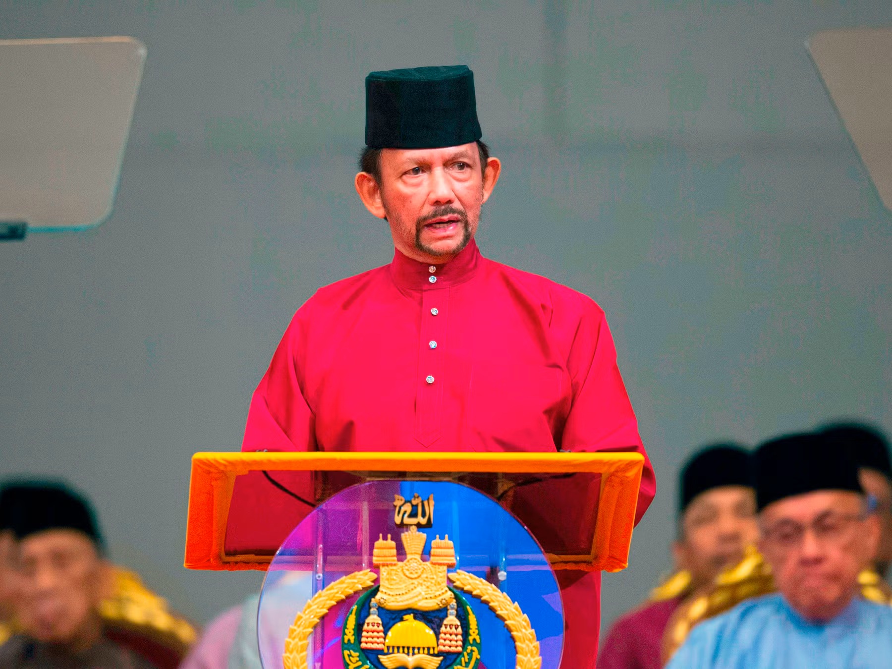 สุลต่านบรูไนถอดยศพระชายาเจ้าชายอับดุล มาลิก อ้างพฤติกรรมไม่เหมาะสม